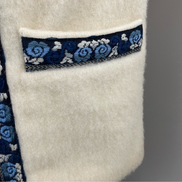 FJORD FASHION Norwegian Pure Wool Cream & Blue Vintage Jacket - Picture 3 of 9